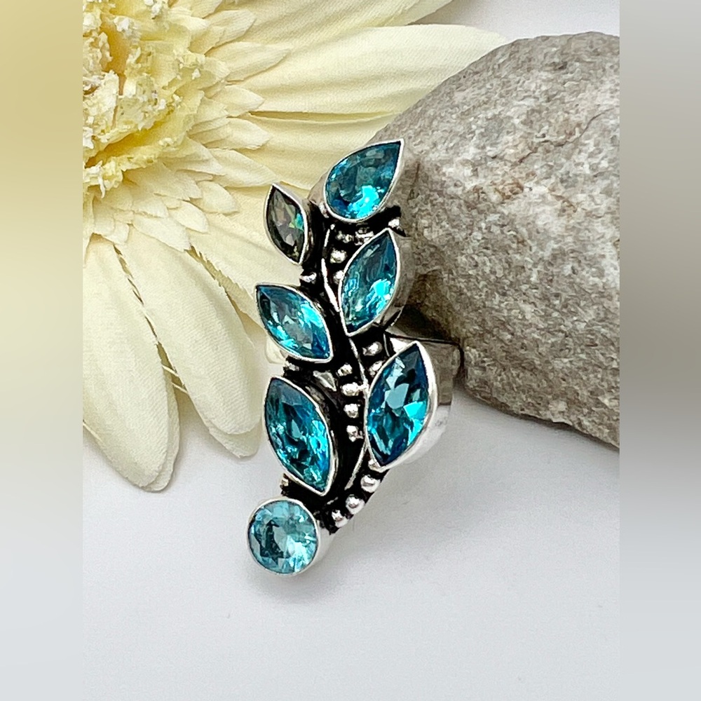 BLUE TOPAZ RING - Picture 12 of 17